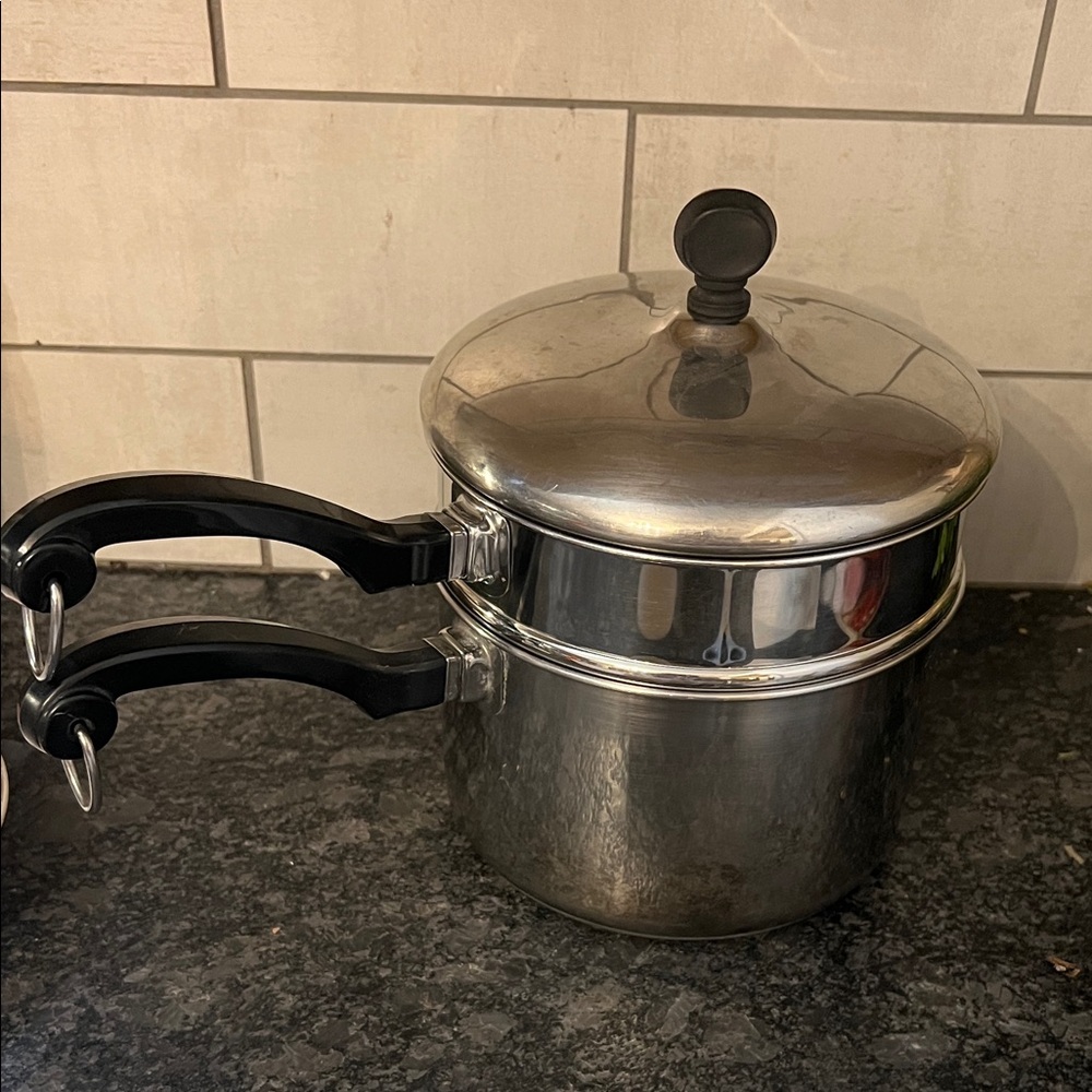 Farberware Stainless Steel Double Boiler with Black Handles. 2qt